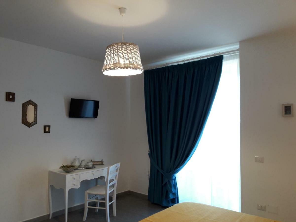 카스텔라바테 Casa Amigdala B&B 외부 사진